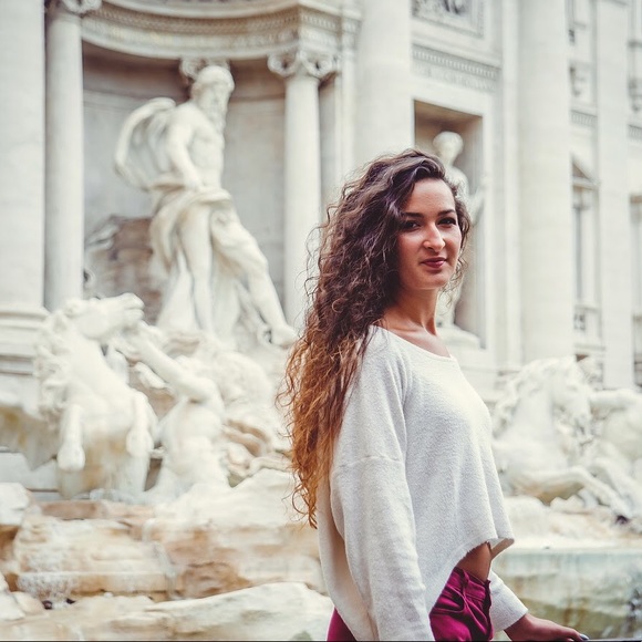 Meet your Posher, Victoria - Picture 2 of 3